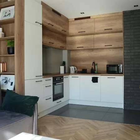 - Free Parking - Easy Check-in