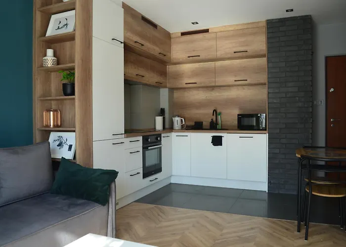 - Free Parking - Easy Check-in