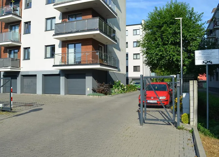 - Free Parking - Easy Check-in